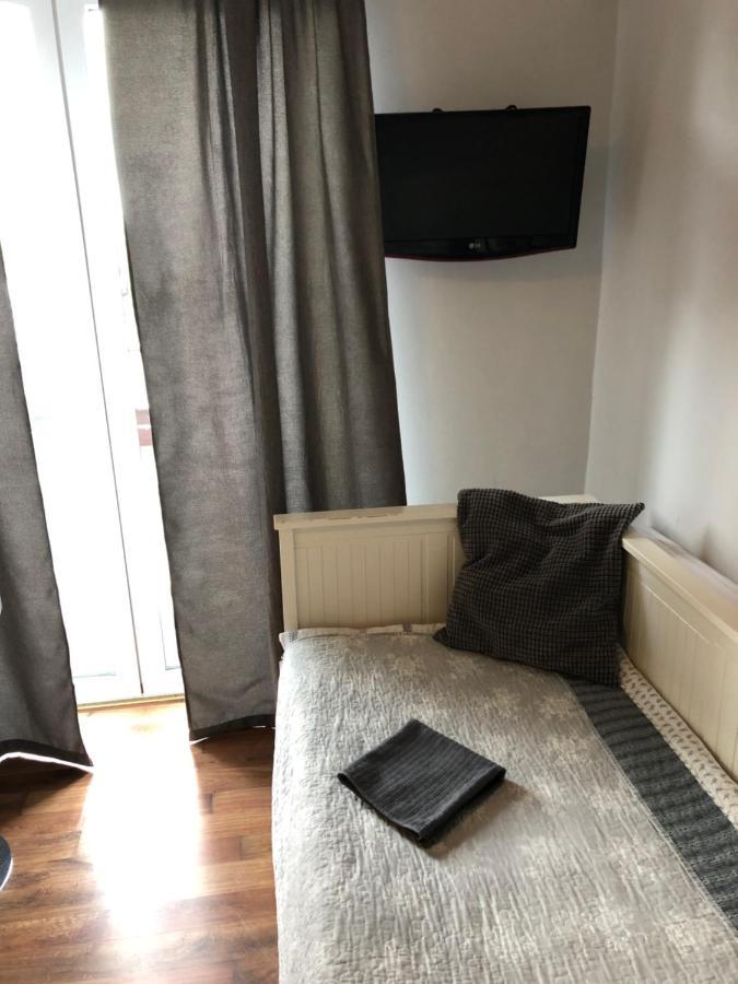 Route 7 Rooms Myslenice Ngoại thất bức ảnh