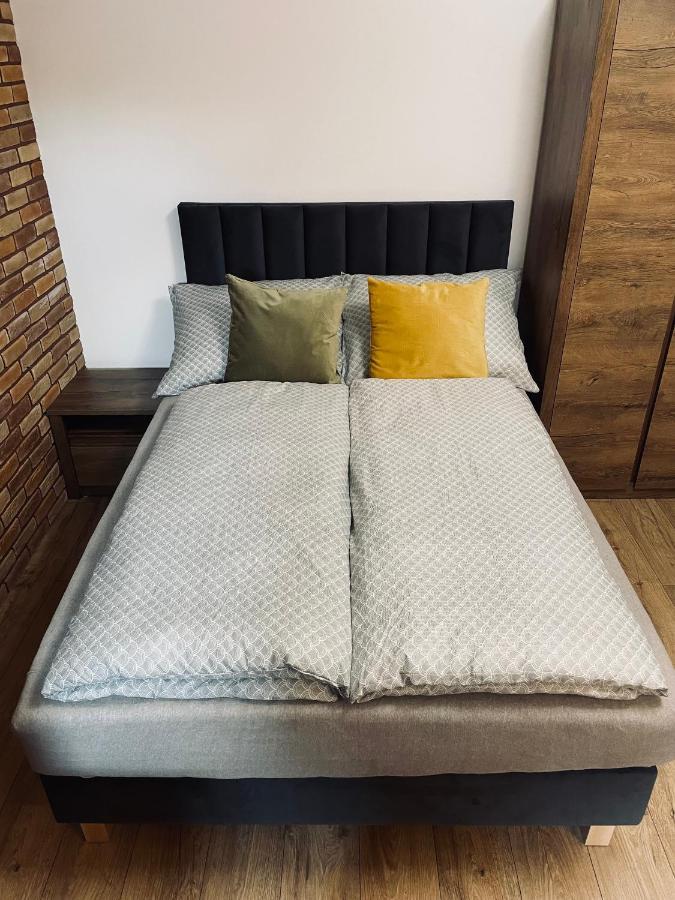 Route 7 Rooms Myslenice Ngoại thất bức ảnh