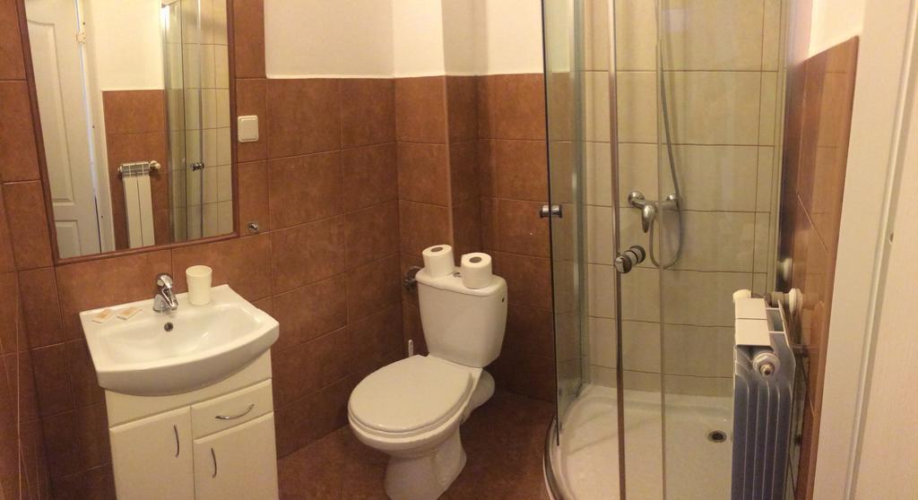 Route 7 Rooms Myslenice Ngoại thất bức ảnh
