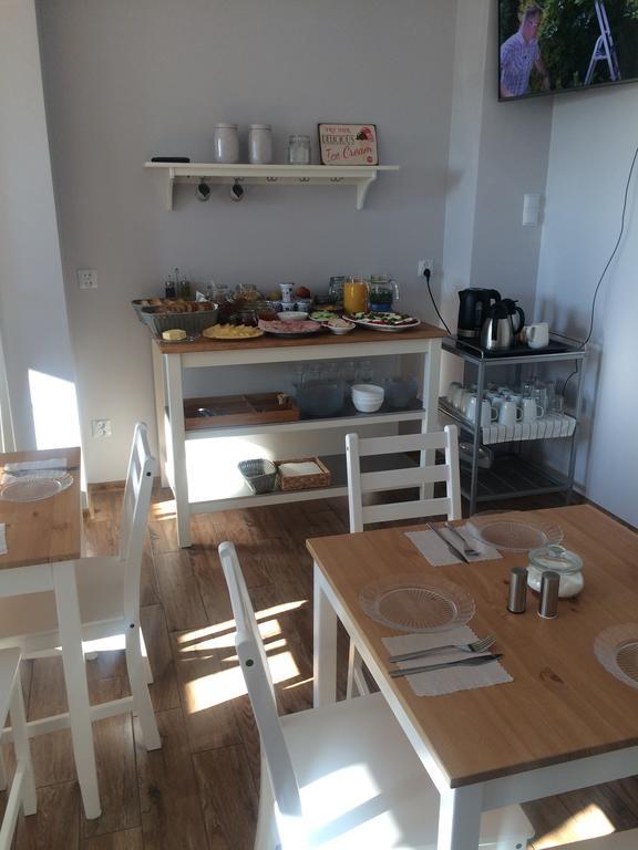 Route 7 Rooms Myslenice Ngoại thất bức ảnh