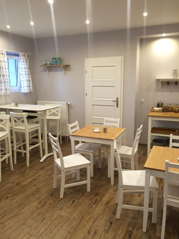 Route 7 Rooms Myslenice Ngoại thất bức ảnh